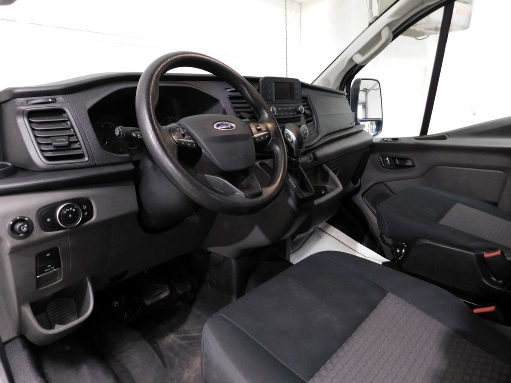 Used 2024 Ford Transit 250 Low Roof AWD w/ Exterior Upgrade Package image 29