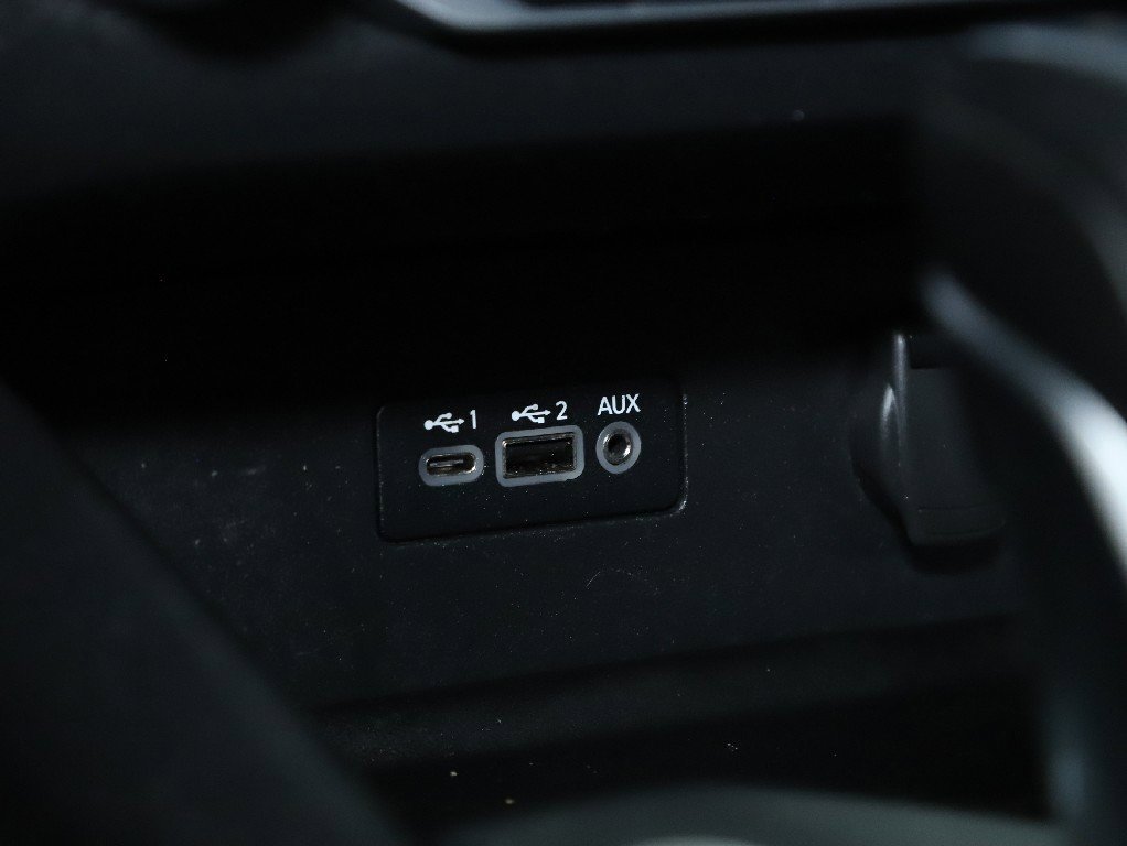 Used 2021 Nissan Altima 2.5 SV w/ SV Premium Package image 27