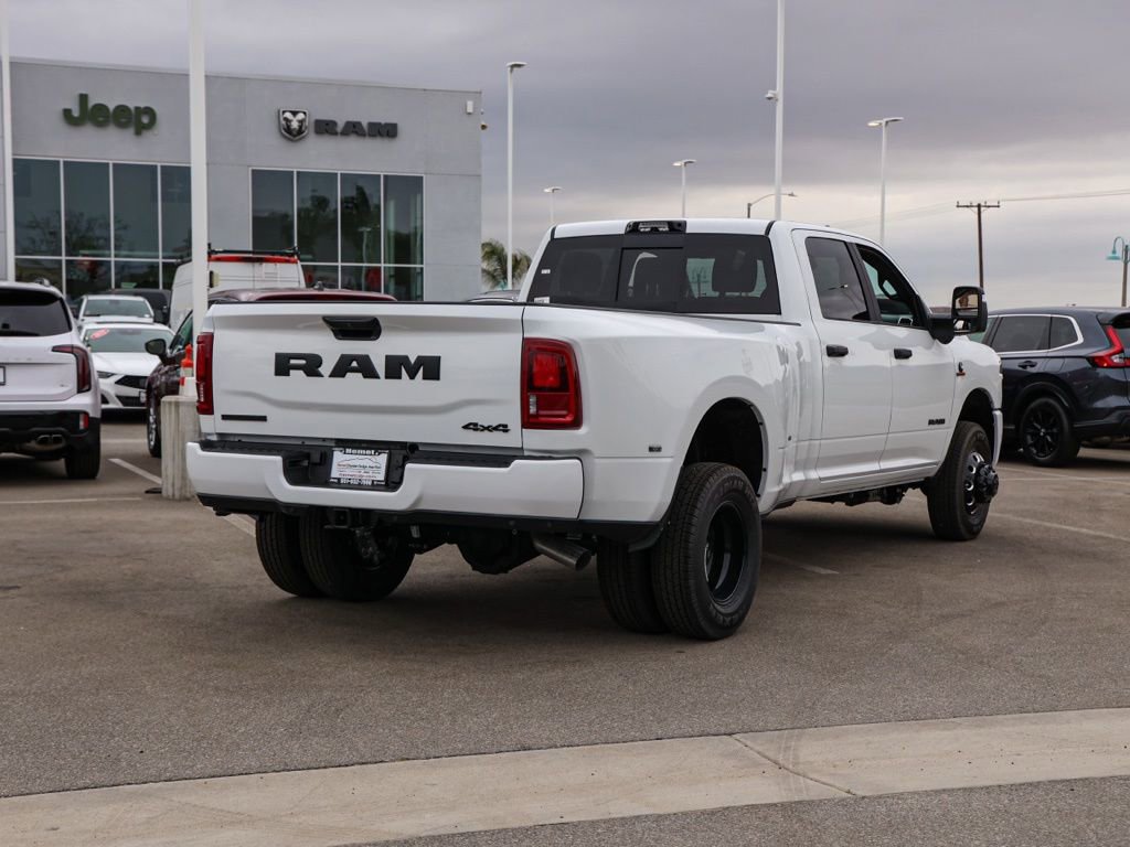 New 2026 RAM 3500 Big Horn AWD/4WD image 4