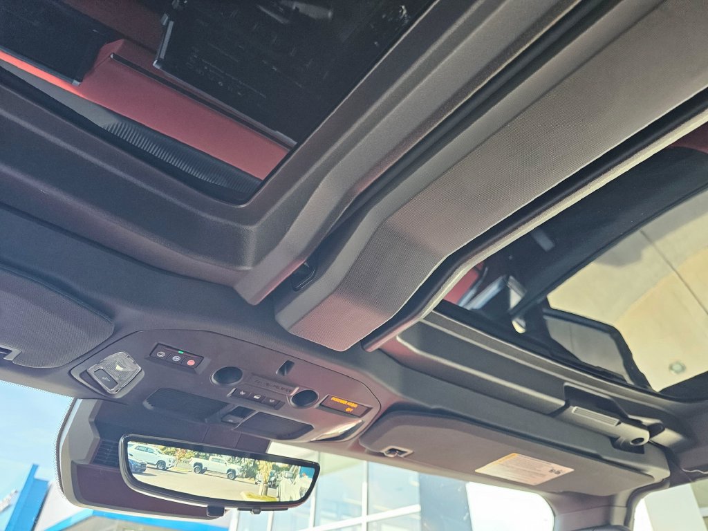 Used 2026 GMC Hummer EV 3X AWD/4WD image 33