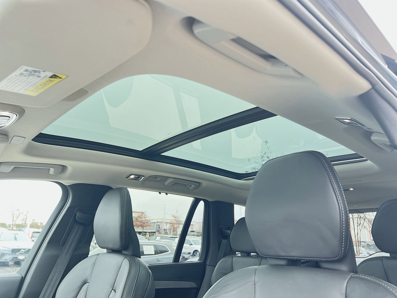 Certified 2022 Volvo XC90 T6 Inscription w/ Climate Package image 24