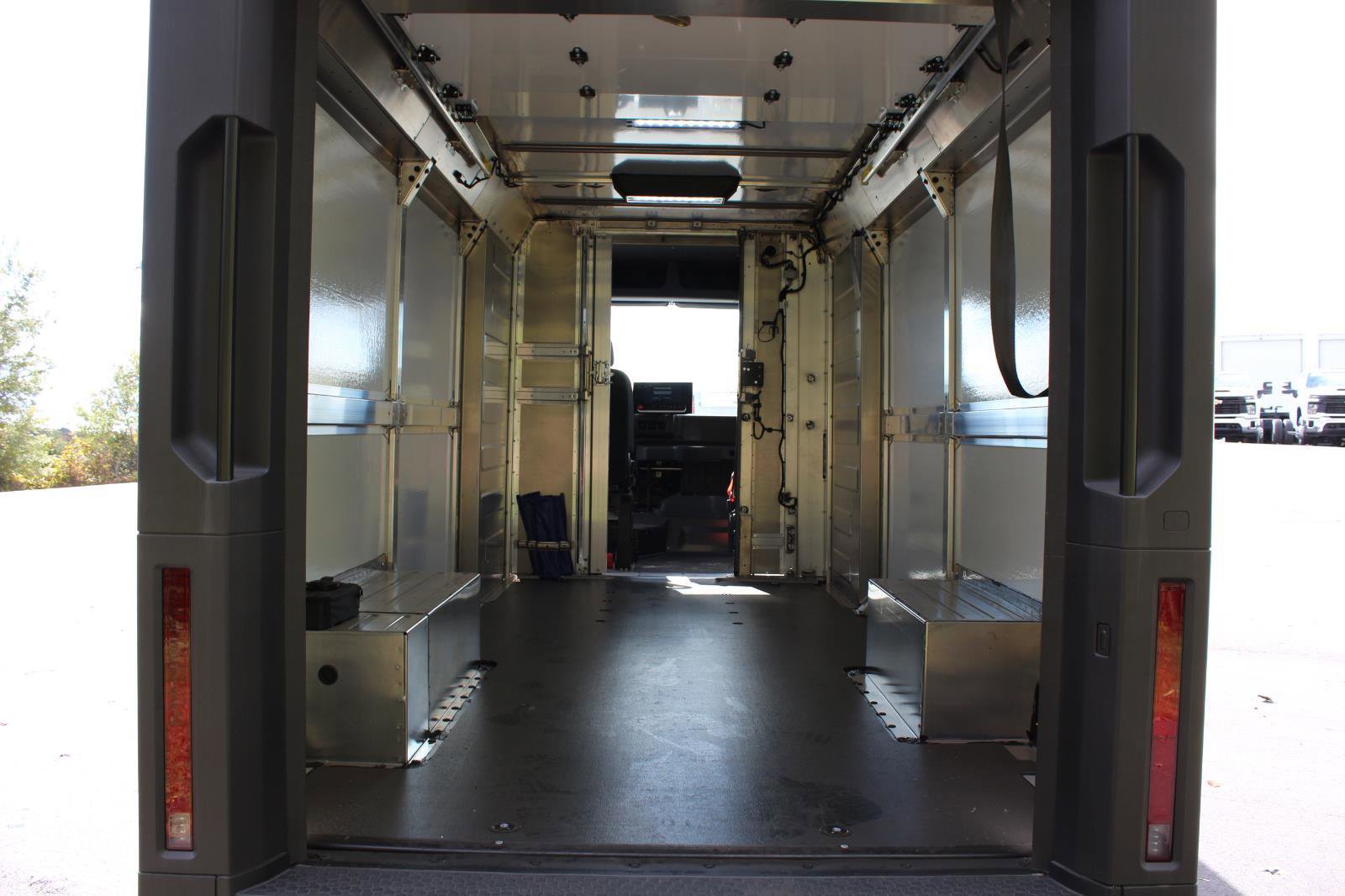 New 2025 Chevrolet Brightdrop 600 w/ Battery Pack, Max Range image 6