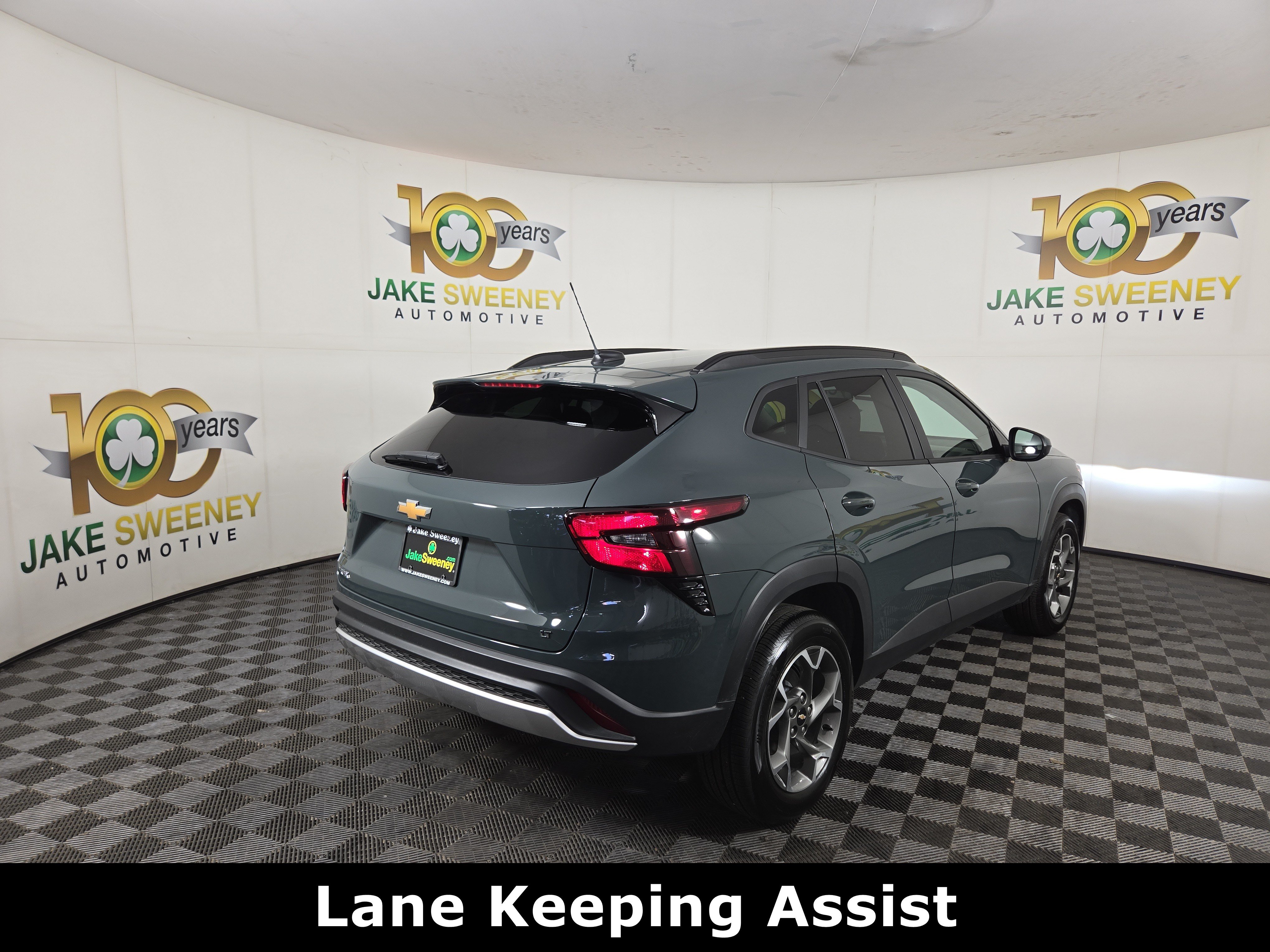 Used 2026 Chevrolet Trax LT FWD image 8