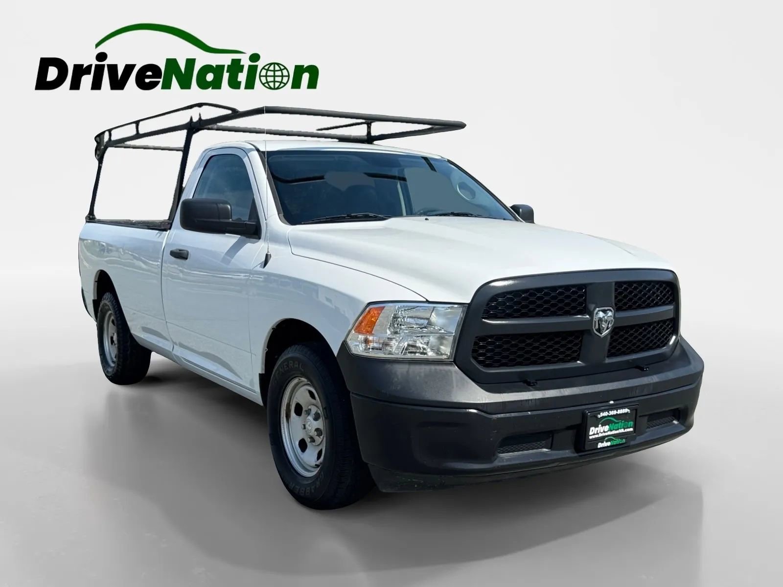 Used 2018 RAM 1500 Express RWD image 3