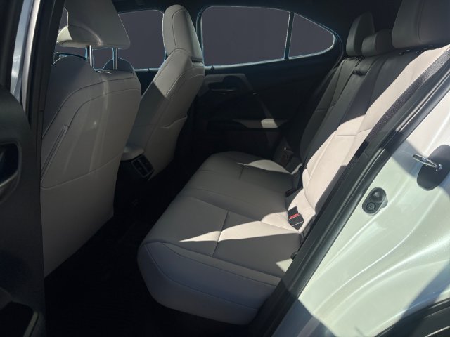 Used 2021 Lexus UX 250h w/ Premium Package AWD/4WD image 13