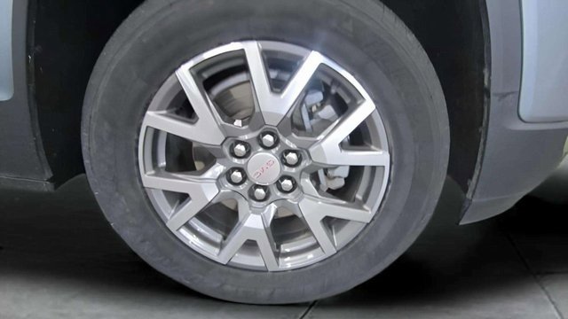 Used 2020 GMC Acadia SLE image 29