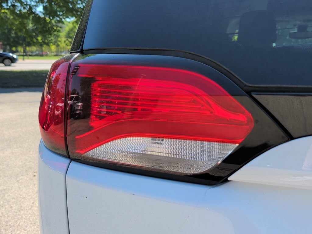 Used 2019 Chrysler Pacifica Limited FWD image 43