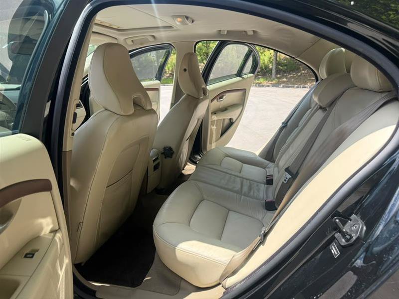 Used 2008 Volvo S80 3.2 FWD image 9