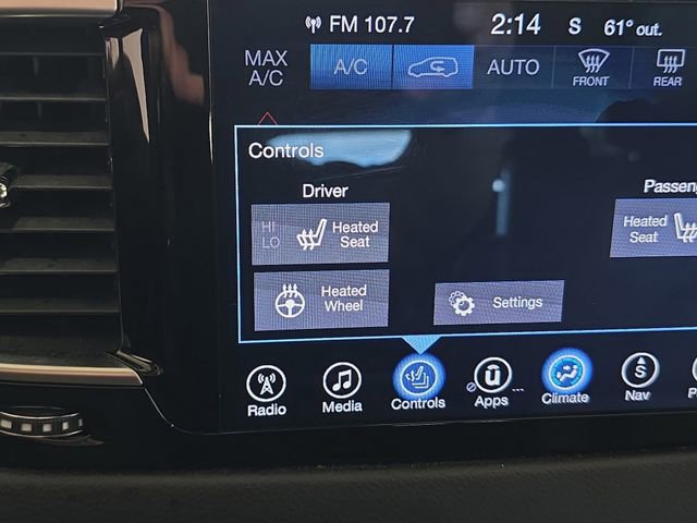 Used 2017 Chrysler Pacifica Touring-L Plus image 7