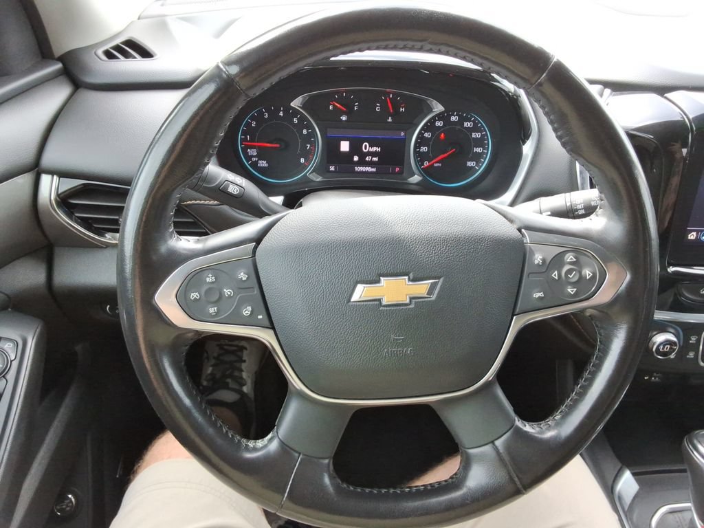 Certified 2020 Chevrolet Traverse LT w/ LT Premium Package FWD image 25