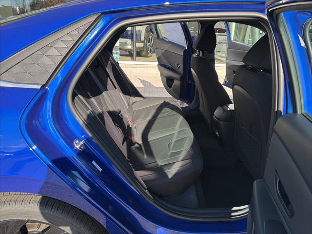 New 2026 Hyundai Elantra SEL Sport image 11