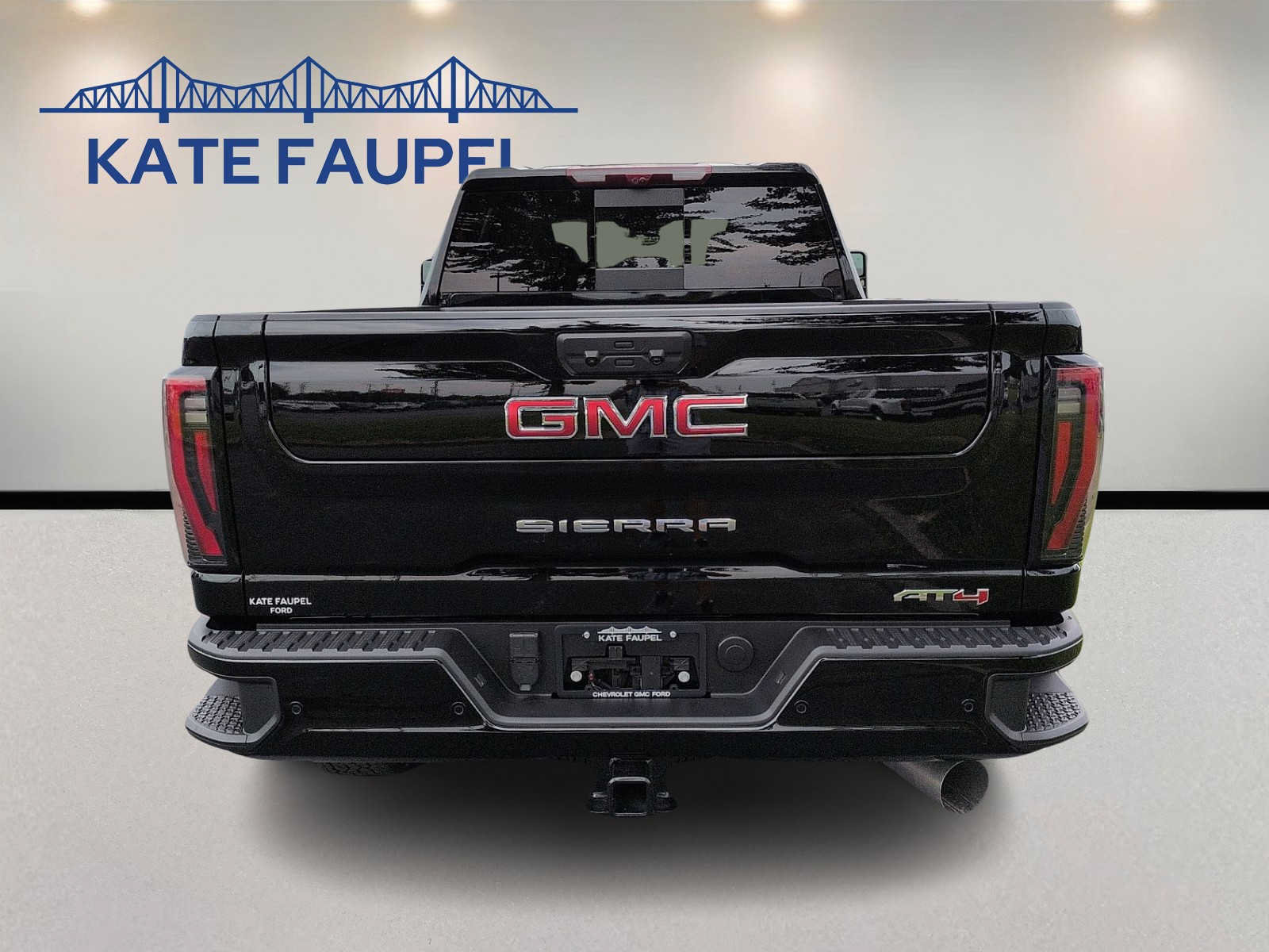 Used 2024 GMC Sierra 2500 AT4 w/ AT4 Premium Plus Package AWD/4WD image 6