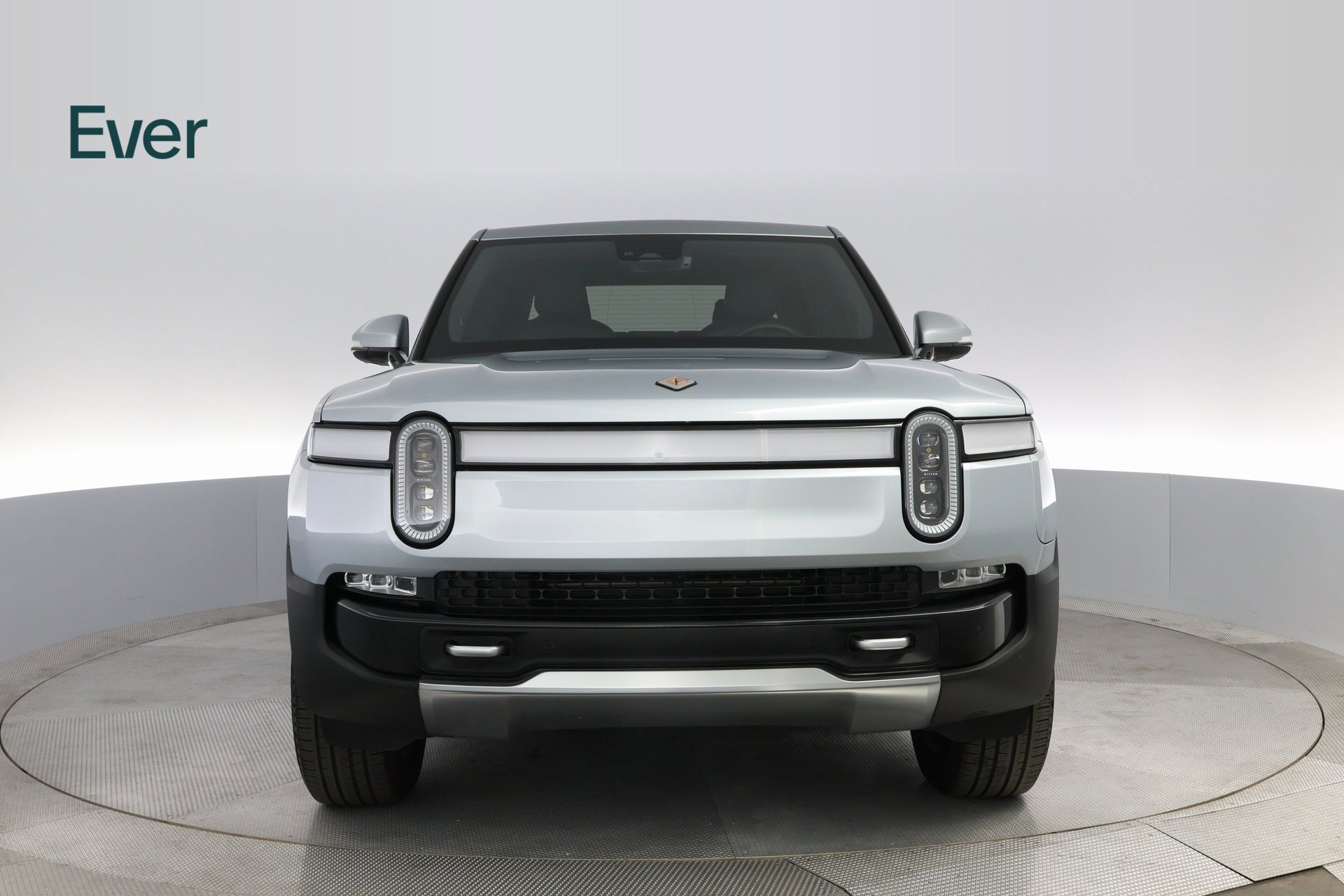 Used 2024 Rivian R1T Adventure image 3