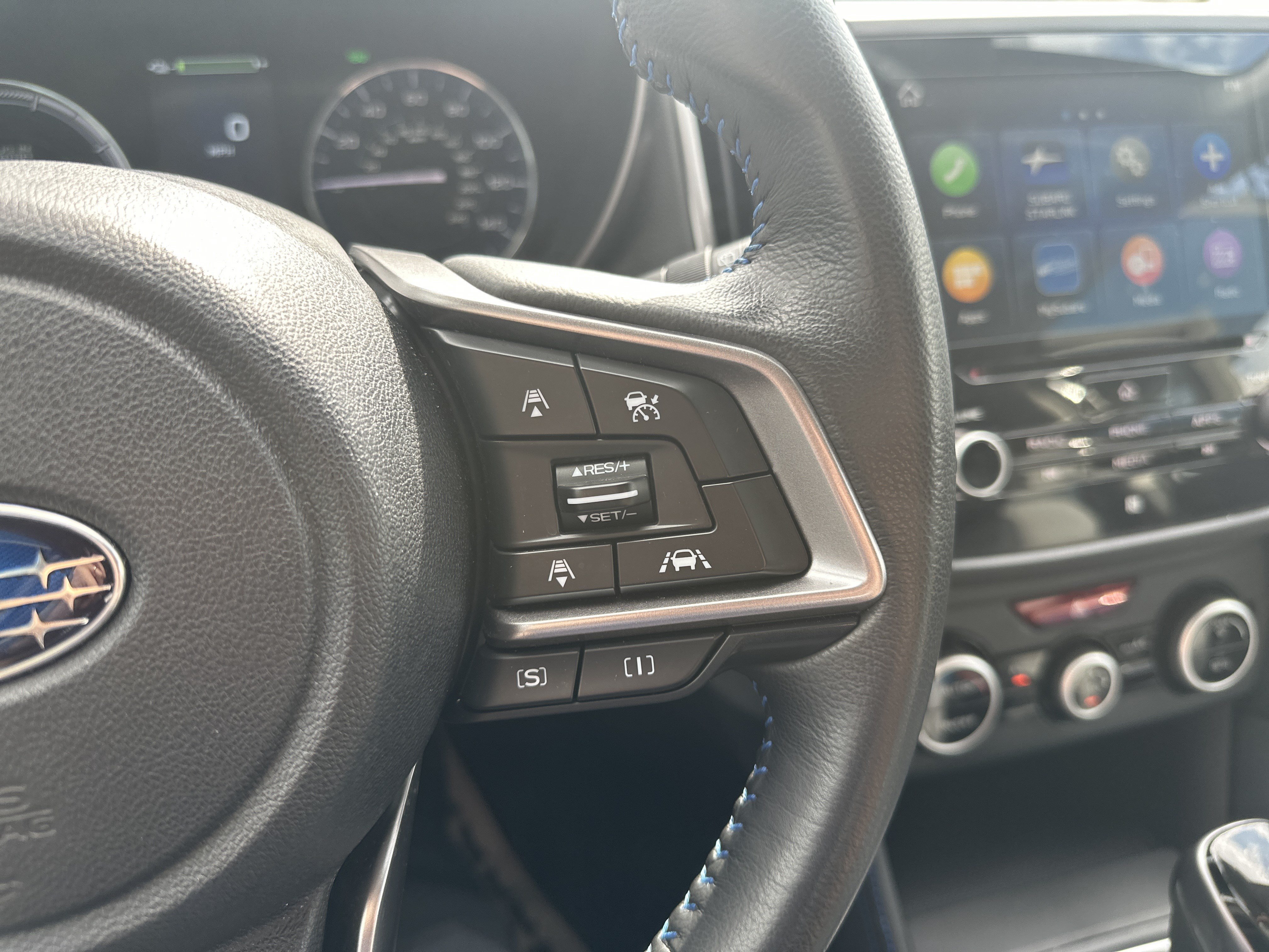 Used 2023 Subaru Crosstrek Hybrid AWD/4WD image 23