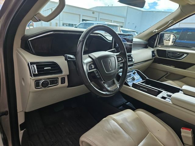 Used 2018 Lincoln Navigator Select image 5