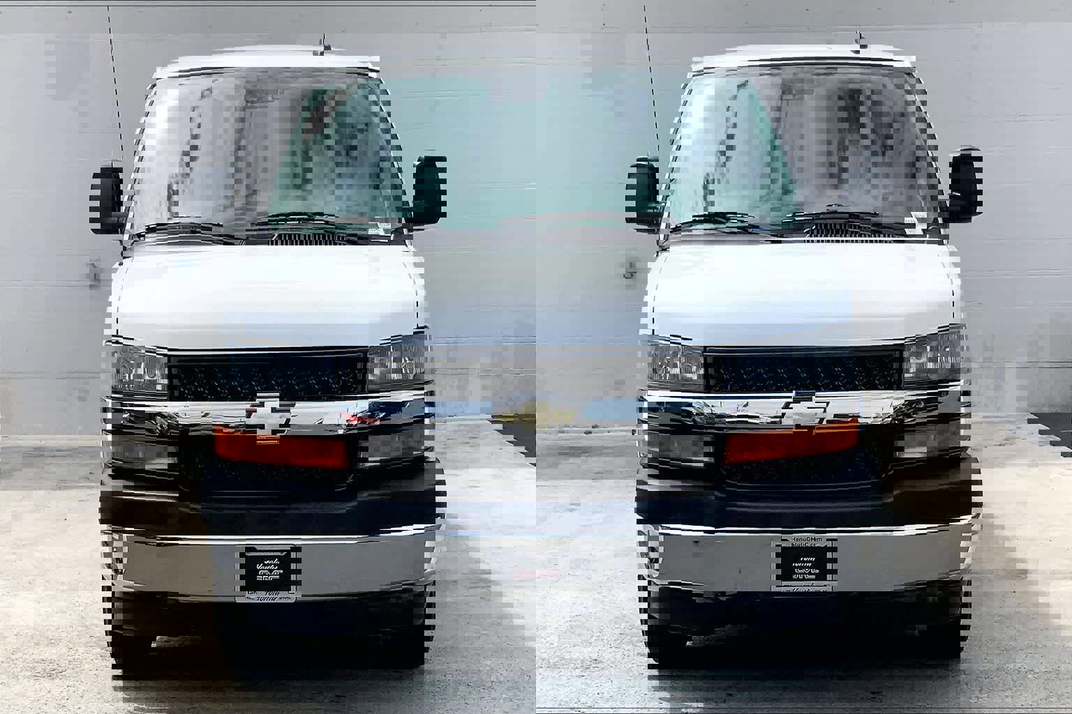 Used 2019 Chevrolet Express 3500 LT w/ LT Preferred Equipment Group image 7