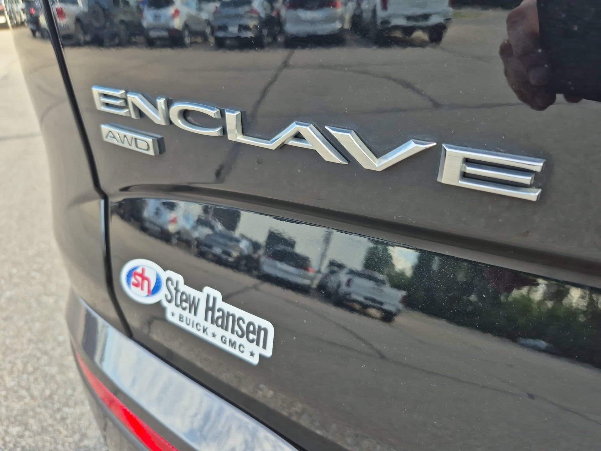 Certified 2024 Buick Enclave Essence w/ Experience Buick Package AWD/4WD image 32