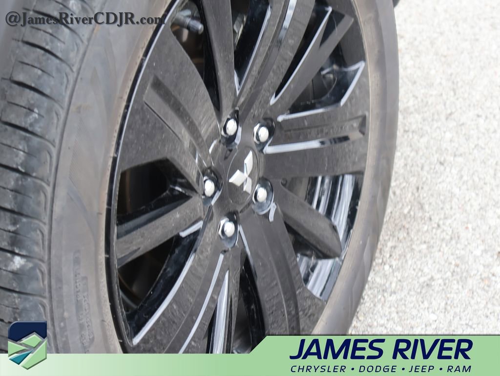 Used 2025 Mitsubishi Outlander Sport LE AWD/4WD image 57