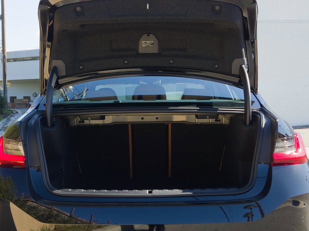 Used 2025 BMW 330i Sedan w/ Parking Assistance Package image 23