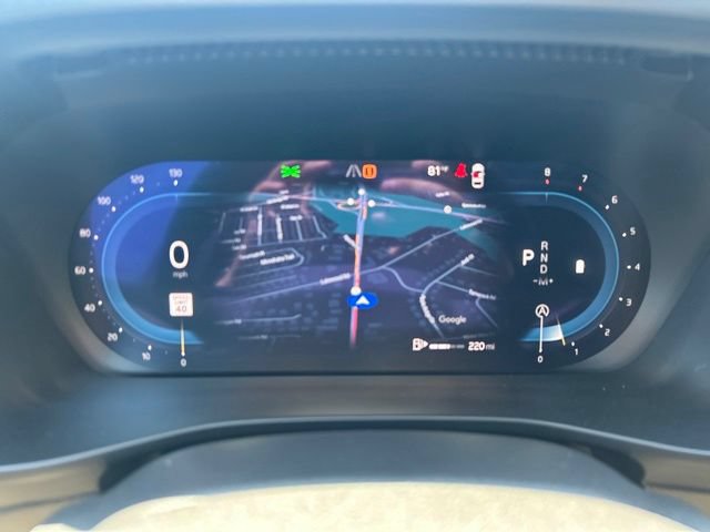 Used 2025 Volvo XC40 B5 Core AWD/4WD image 24