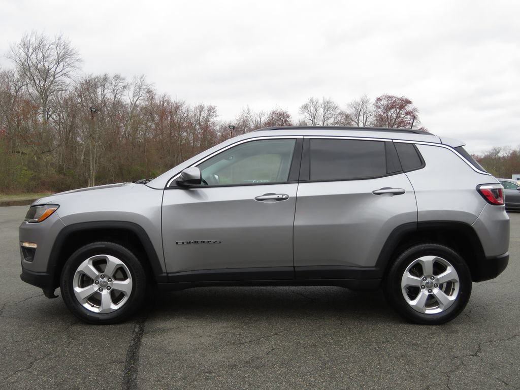 Used 2019 Jeep Compass Latitude w/ Popular Equipment Group AWD/4WD image 8