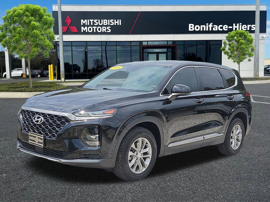 Used 2019 Hyundai Santa Fe SE FWD image 2