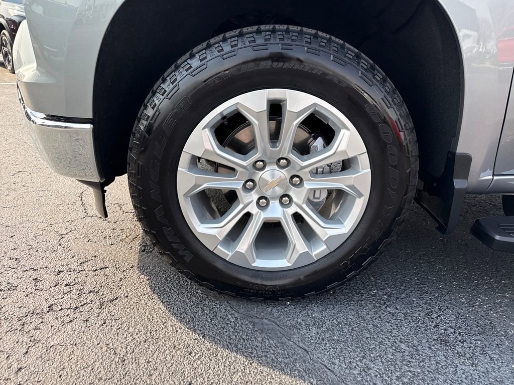 Used 2024 Chevrolet Silverado 1500 LTZ image 34