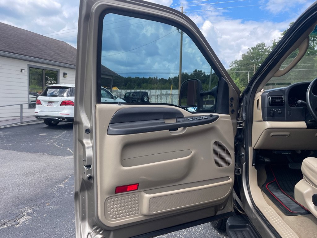Used 2006 Ford F250 4x4 Crew Cab Super Duty image 10