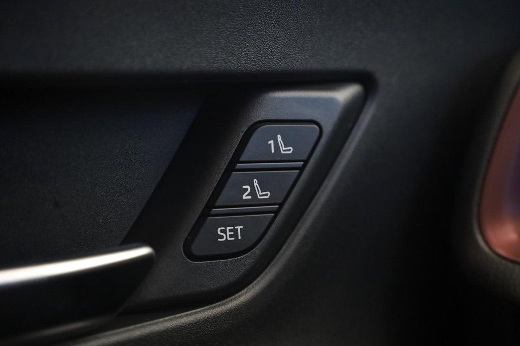 New 2026 Toyota Prius Plug-In Hybrid image 20