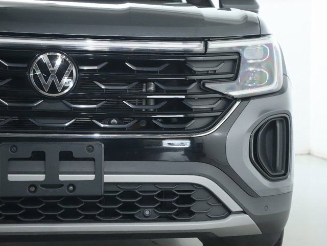 Used 2024 Volkswagen Atlas Cross Sport SE AWD/4WD image 7