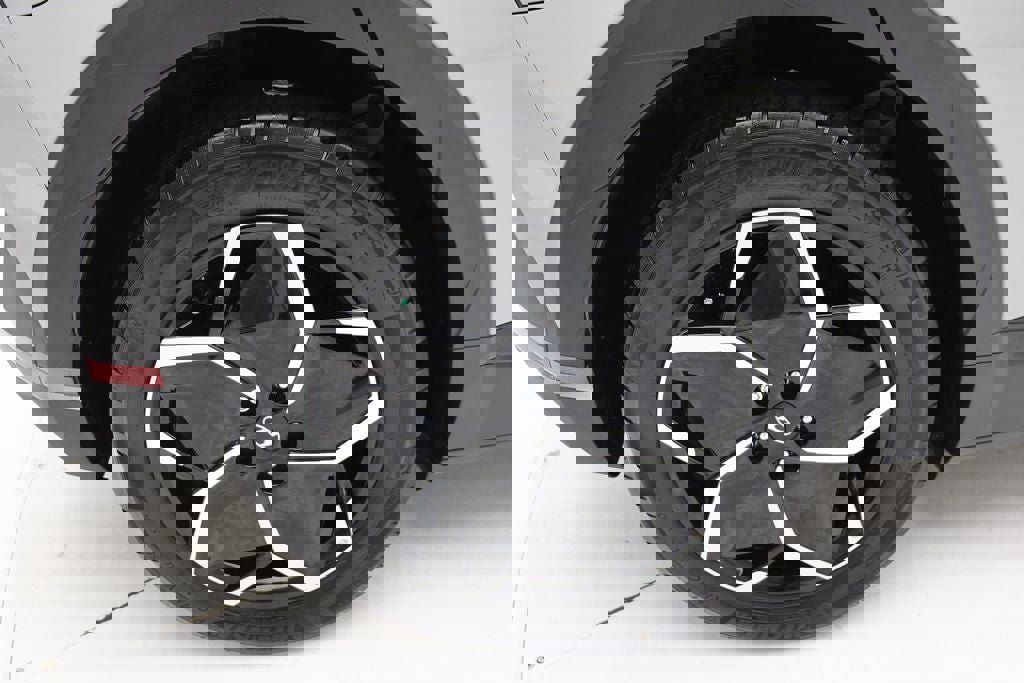 Used 2023 Hyundai Ioniq 5 SEL image 10