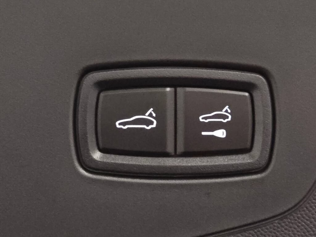 New 2026 Porsche Cayenne Electric AWD/4WD image 23