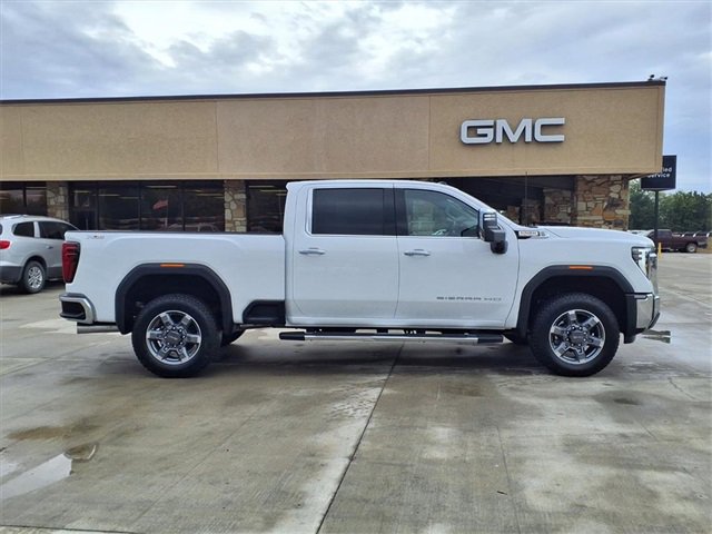 New 2026 GMC Sierra 2500 SLT w/ SLT Premium Package image 4