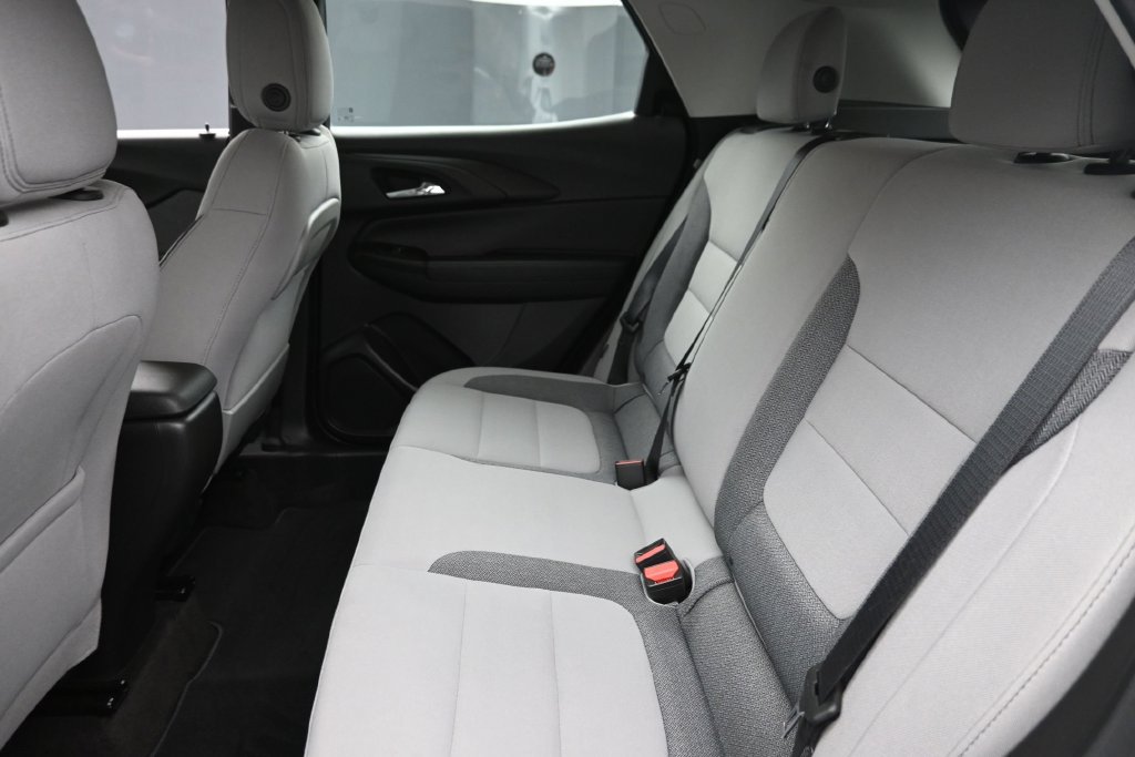 Used 2022 Chevrolet TrailBlazer LS FWD image 12