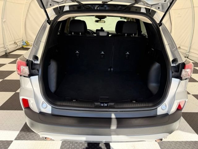Used 2020 Ford Escape SE AWD/4WD image 4