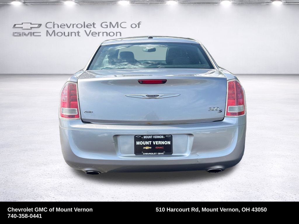 Used 2014 Chrysler 300 S AWD/4WD image 4
