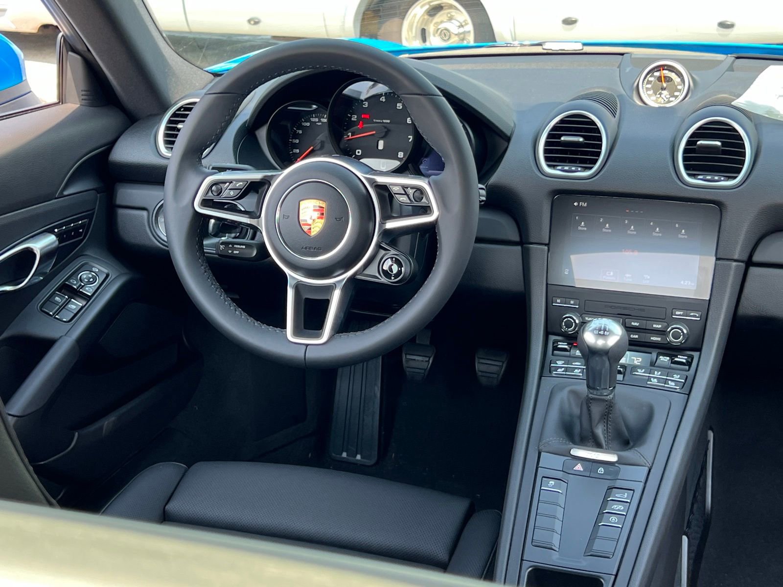 New 2025 Porsche 718 Cayman image 15