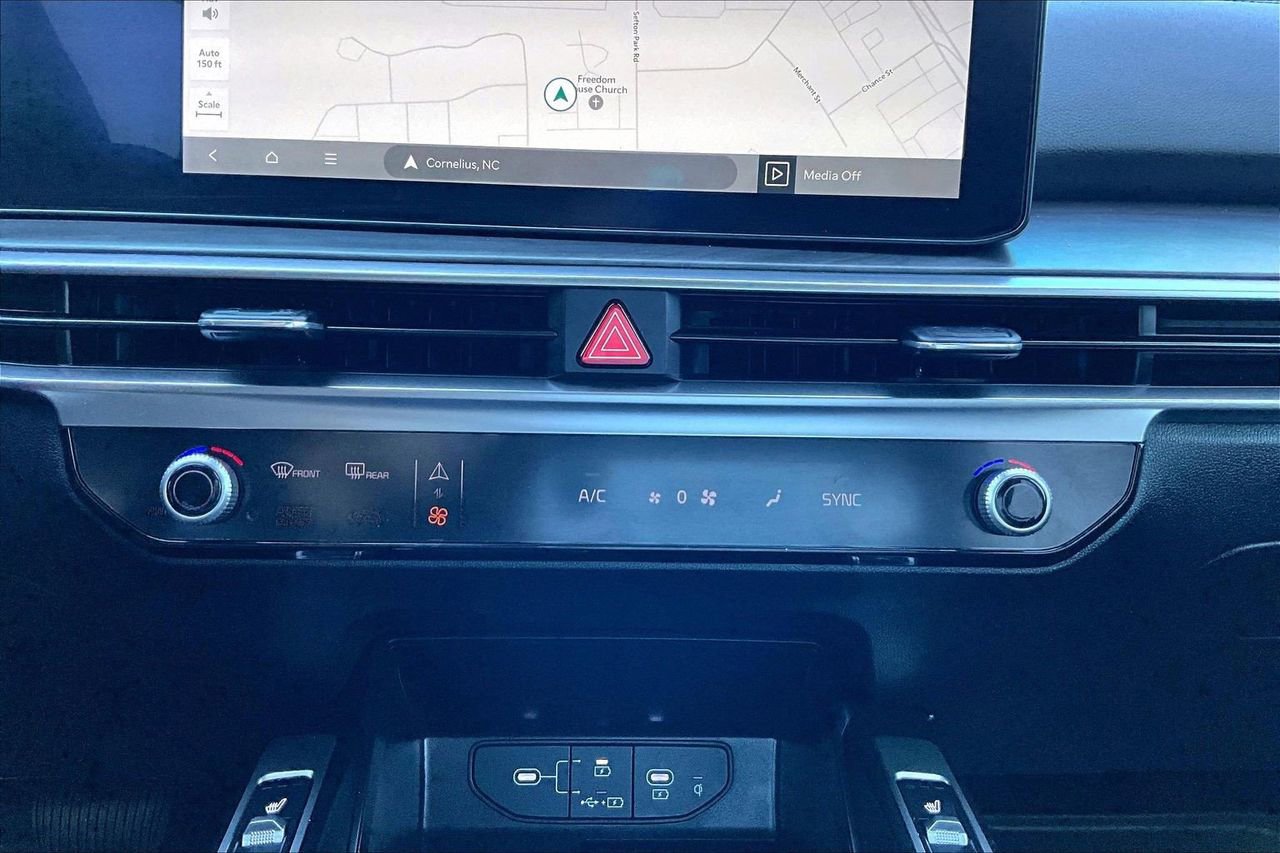 Used 2025 Kia Sorento X-Line EX image 29