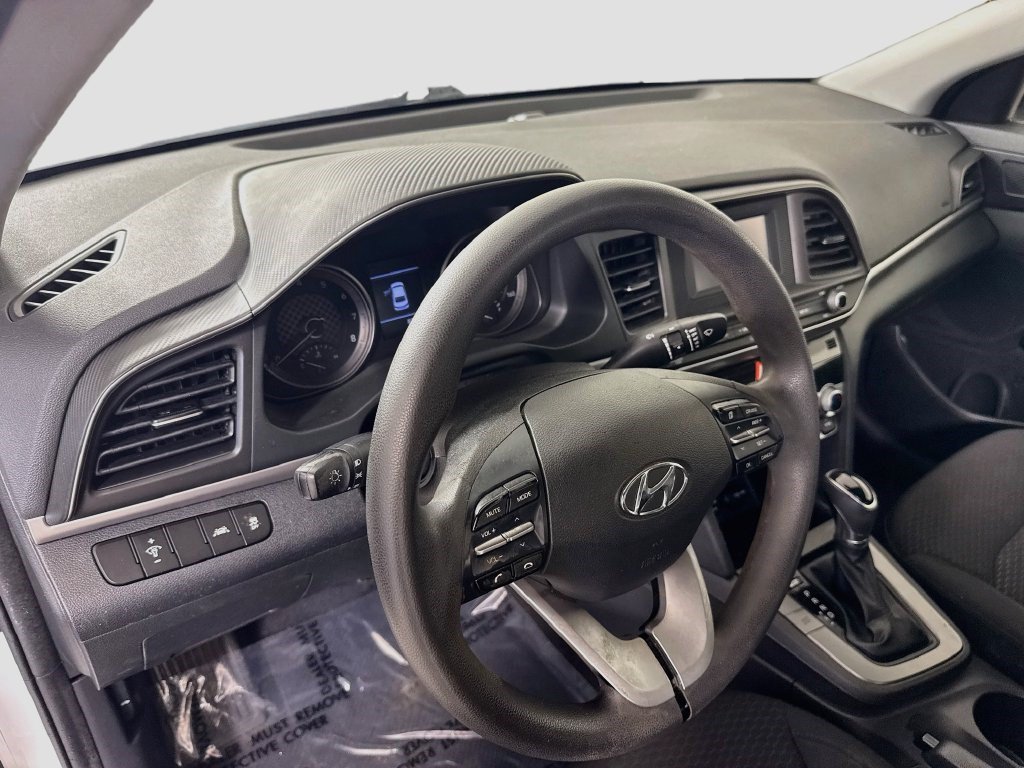 Used 2020 Hyundai Elantra SE w/ Cargo Package (C1) FWD image 20