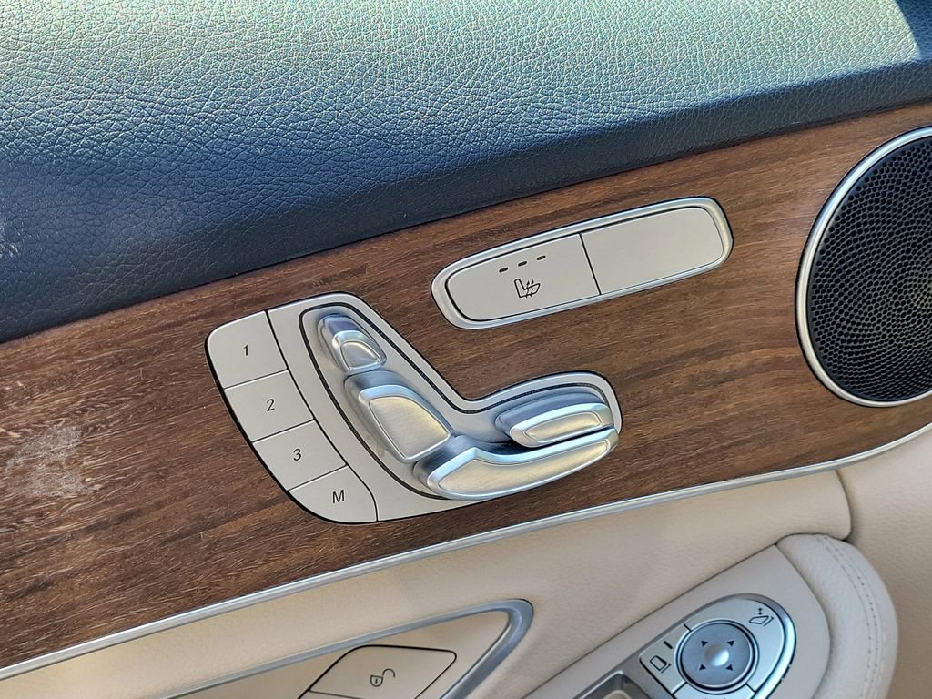 Used 2020 Mercedes-Benz C 300 4MATIC Sedan image 19