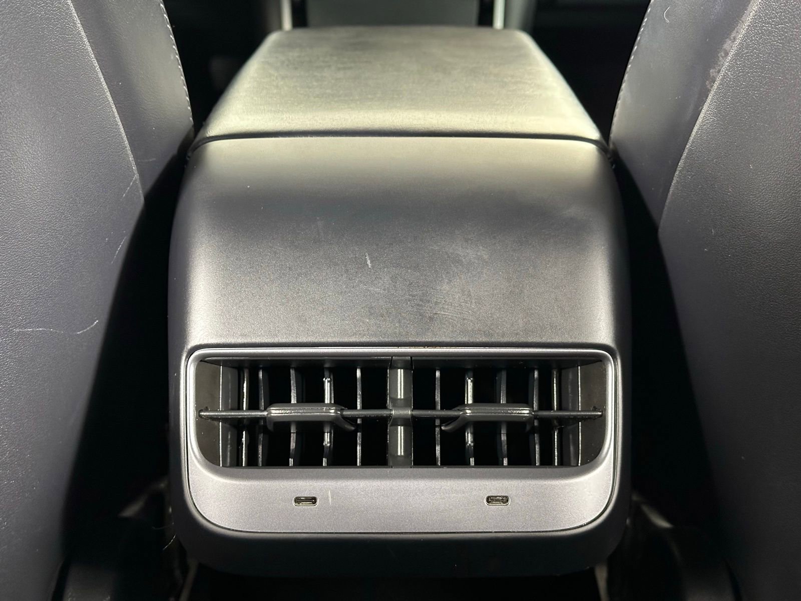 Used 2021 Tesla Model Y Long Range image 33