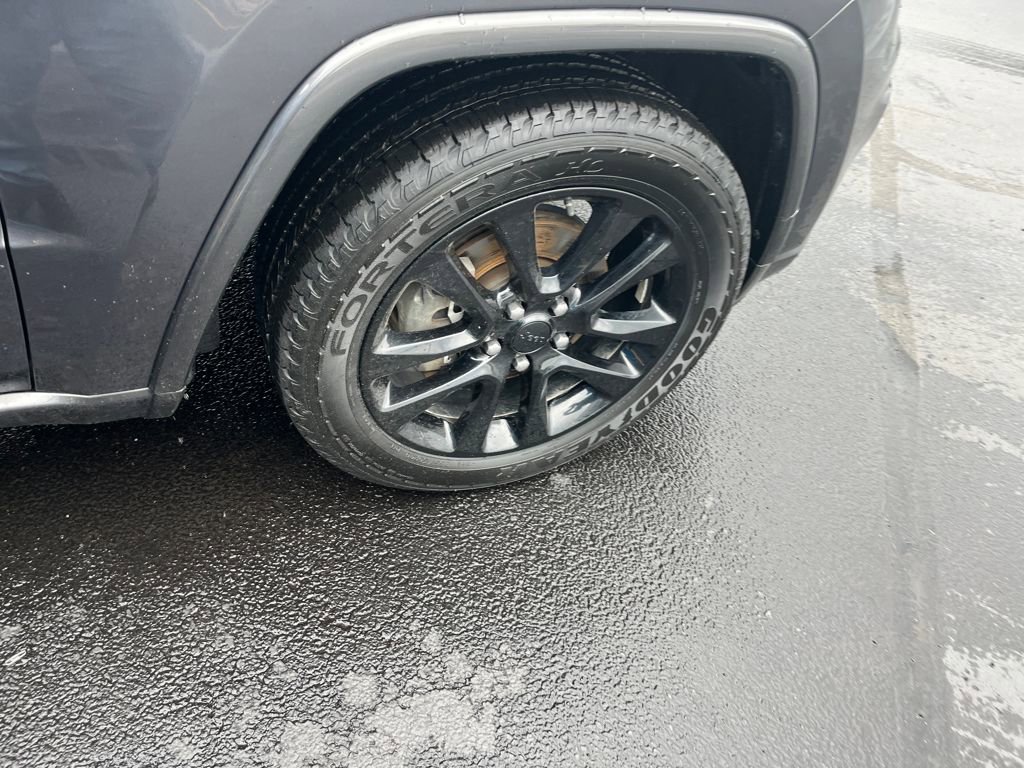 Used 2018 Jeep Grand Cherokee Altitude image 30