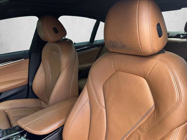 Used 2021 BMW 530i w/ M Sport Package RWD image 8