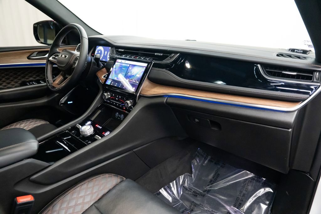 Used 2023 Jeep Grand Cherokee L Summit w/ Advanced Protech Group IV image 36