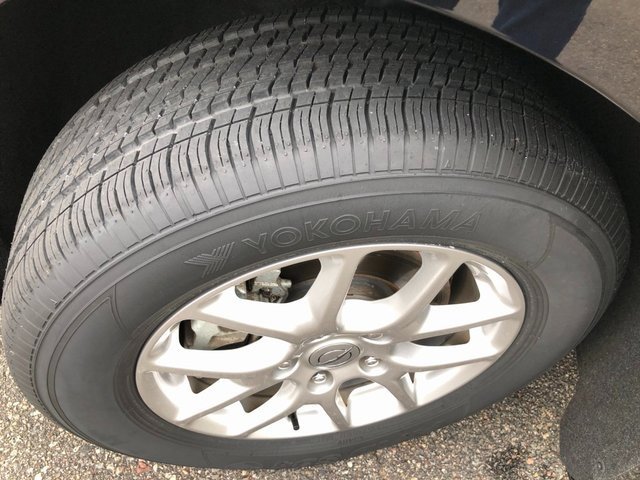 Used 2024 Chrysler Pacifica Touring-L image 3