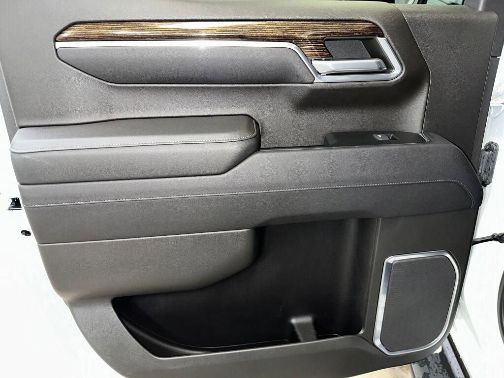 Used 2023 GMC Sierra 1500 Elevation image 18