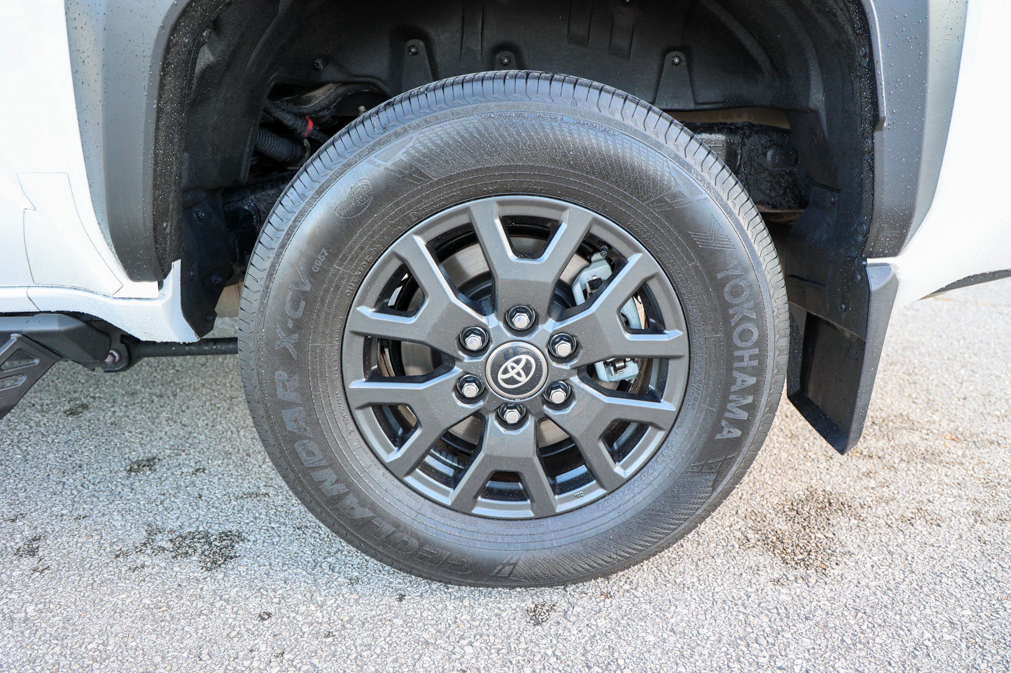 Certified 2025 Toyota 4Runner SR5 AWD/4WD image 15
