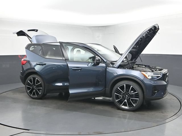 New 2026 Volvo XC40 B5 Ultra w/ Protection Package Premier AWD/4WD image 53