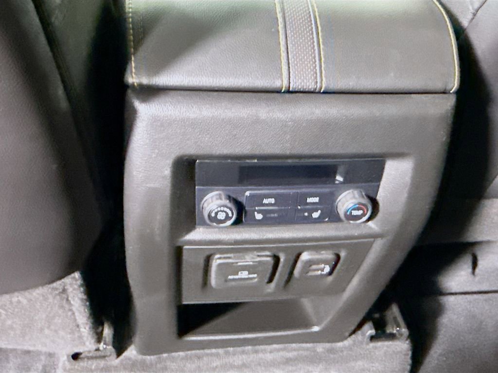 Used 2021 Chevrolet Traverse Premier w/ Redline Edition AWD/4WD image 29