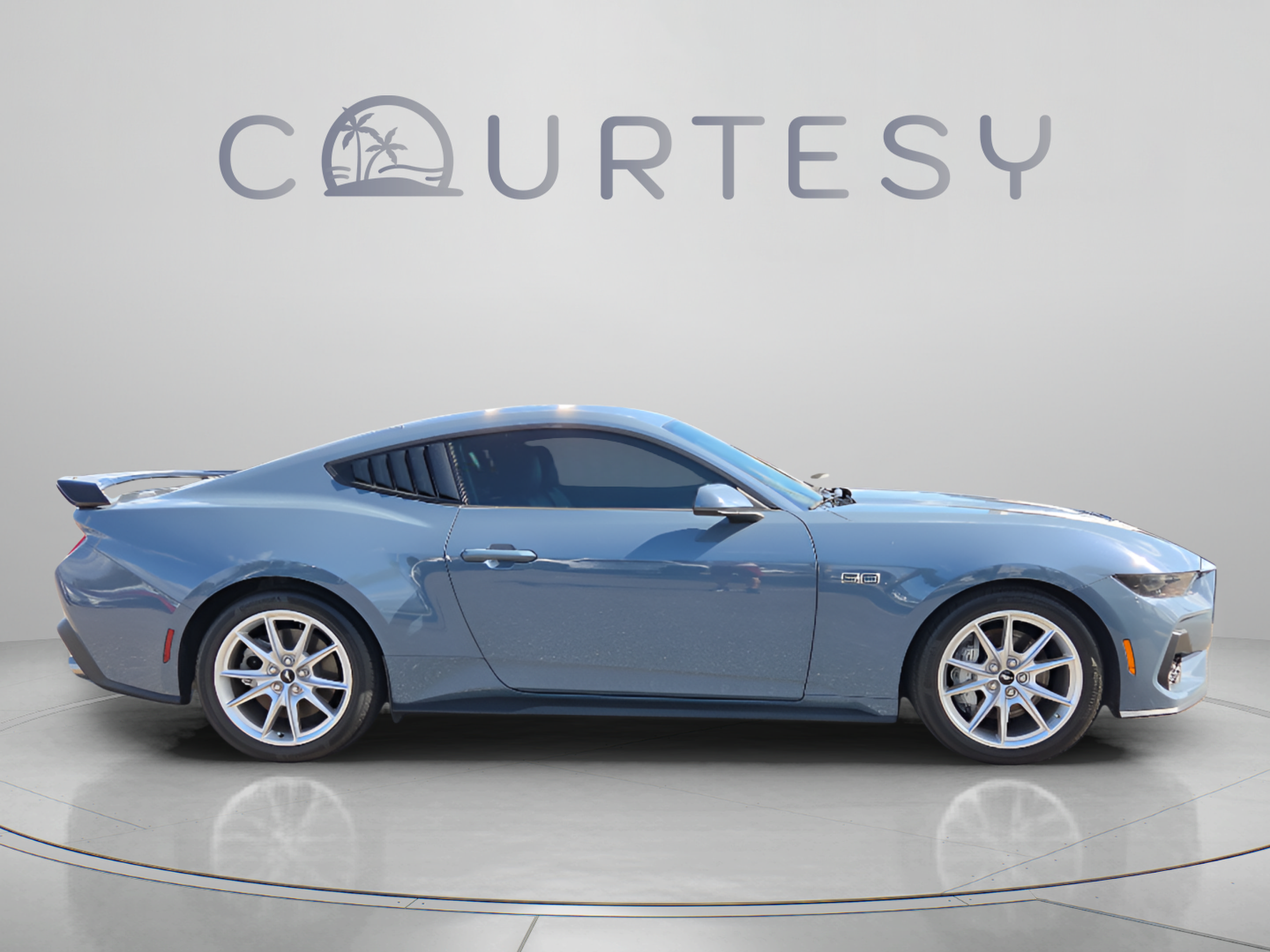 Used 2025 Ford Mustang GT Premium RWD image 6